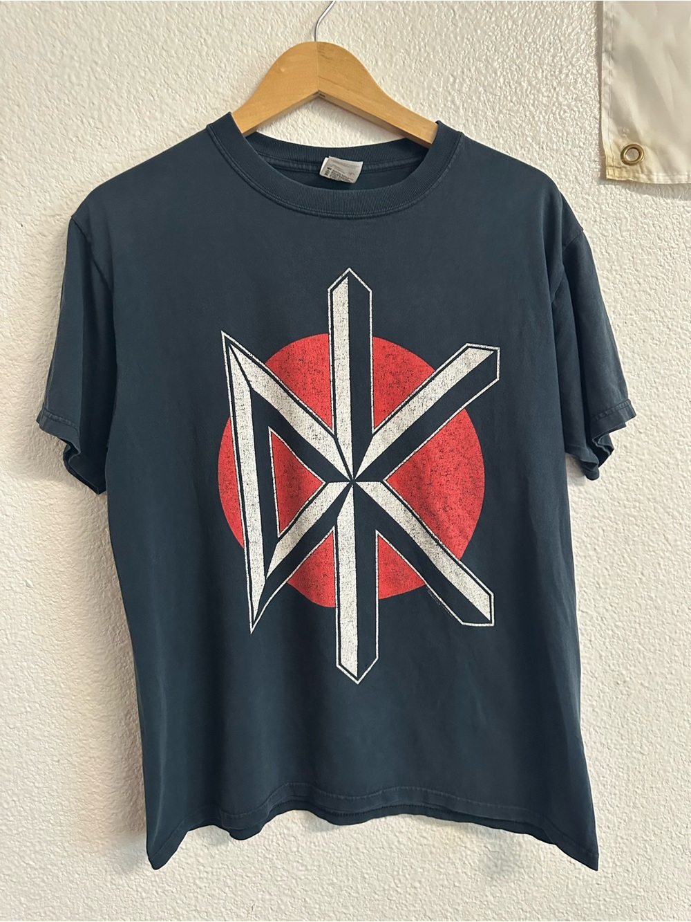 Vintage 1997 Dead Kennedys Anvil Band Tee Large